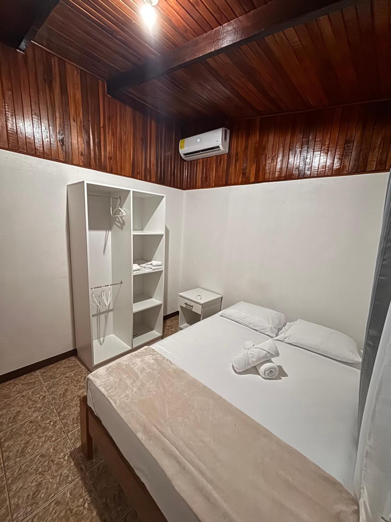 Apartamentos Maily La Fortuna Buitenkant foto