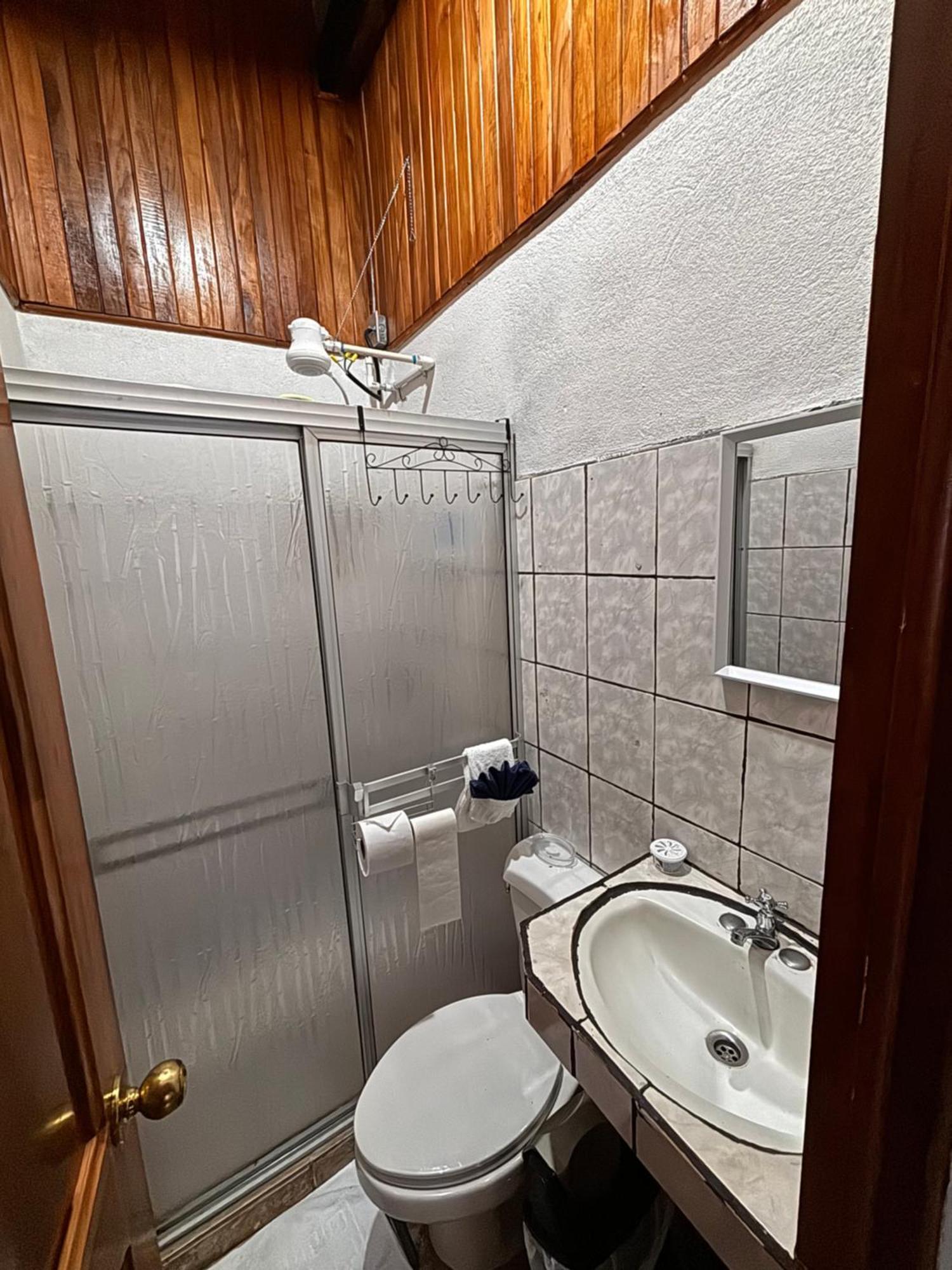 Apartamentos Maily La Fortuna Buitenkant foto